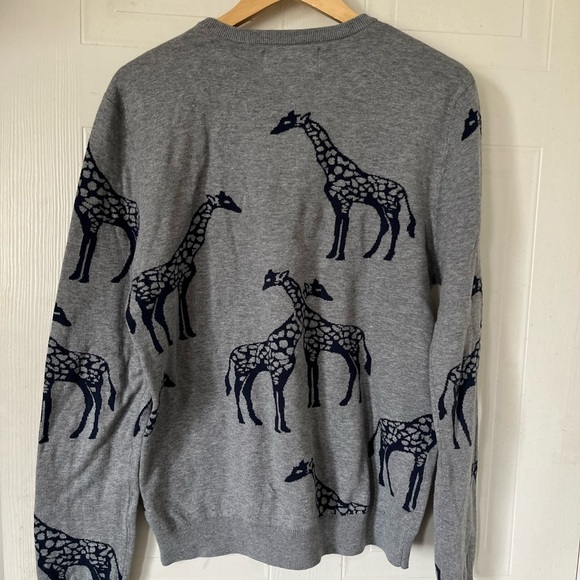 London Grind Gray Giraffe Crewneck Cotton Pullover Sweater - Picture 5 of 8